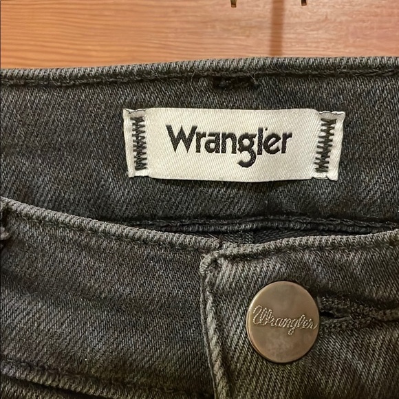 Wrangler Women's Black Jeans High Rise W30 L30 - Picture 2 of 5